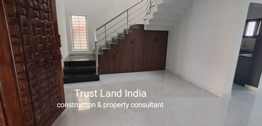 மெடிக்கல் காலேஜ் ரோடு அருகில் 3Bhk வீடு விற்பனைக்கு!