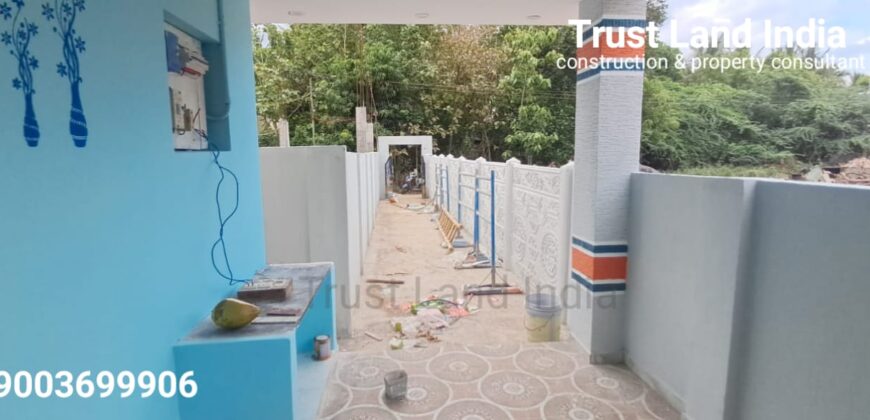 விளார் ரோடு சைலஜா திருமண மண்டபம் அருகில் வீடு விற்பனைக்கு!