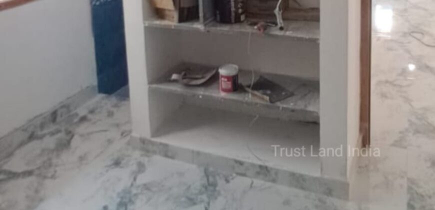 மெடிக்கல் காலேஜ் ரோடு அழகிய வீடு விற்பனைக்கு!