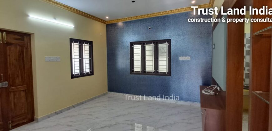 மெடிக்கல் காலேஜ் சாரதா நகர் அருகில் வீடு விற்பனைக்கு!