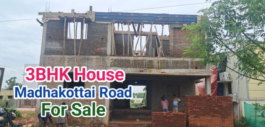MADHAKOTTAI ROAD HOUSE FOR SALE!