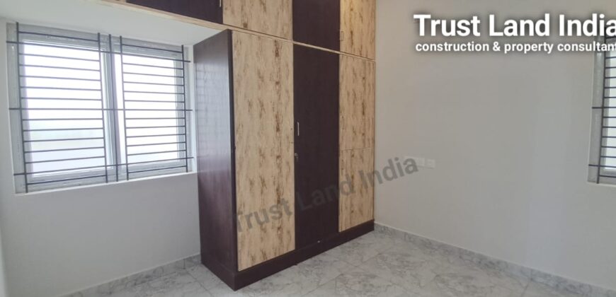 Pudukottai Road Thirukkanoorpatti Roundana Very Near House for Sale