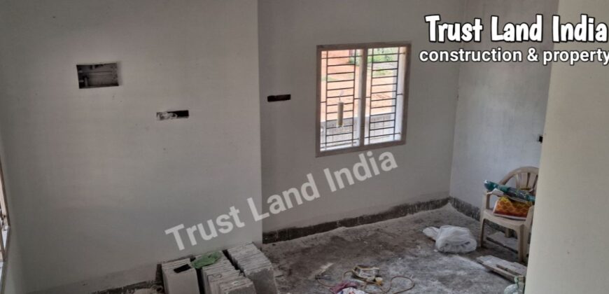 Medical College Road Mooligai Pannai Near House For Sale!