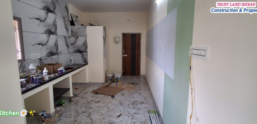 Nanjikottai Road Prime Location House For Sale!