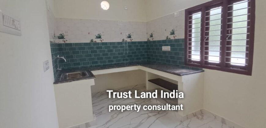 MARIAMMAN KOVIL NEAR HOUSE FOR SALE!