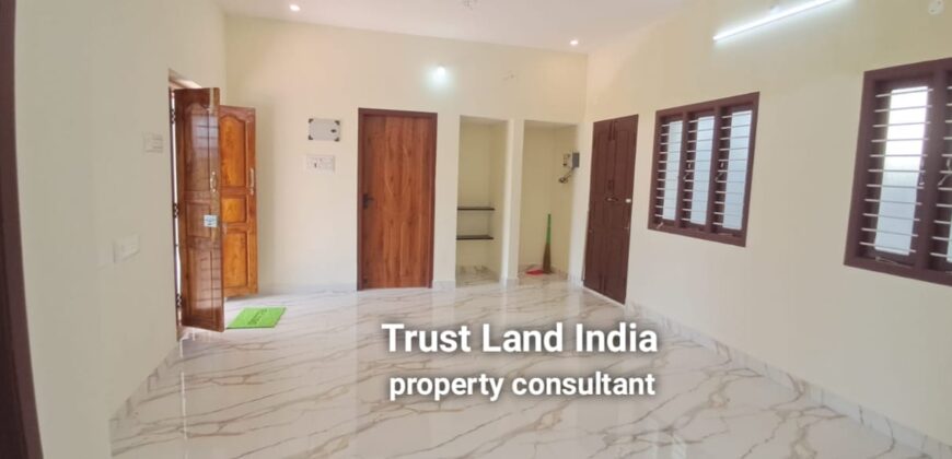 MARIAMMAN KOVIL NEAR HOUSE FOR SALE!