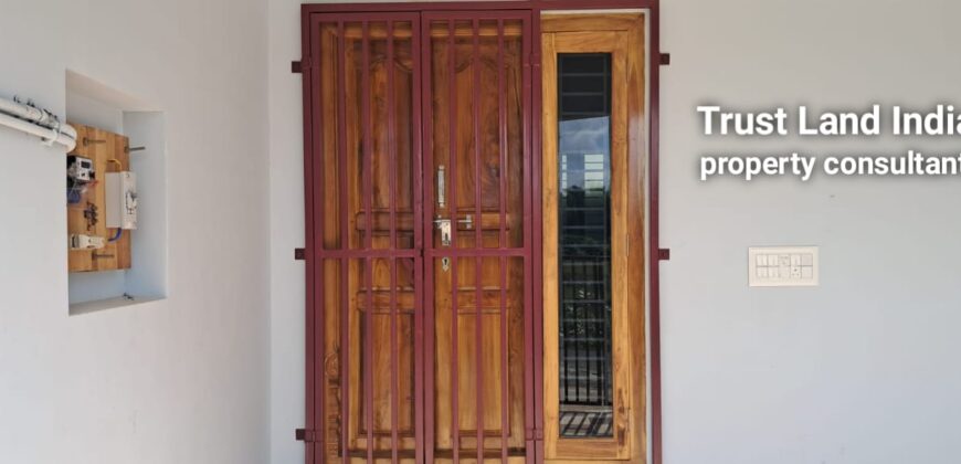 MARIAMMAN KOVIL NEAR HOUSE FOR SALE!