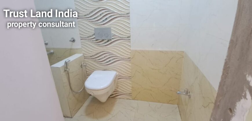 NK ROAD NEAR HOUSE FOR SALE!