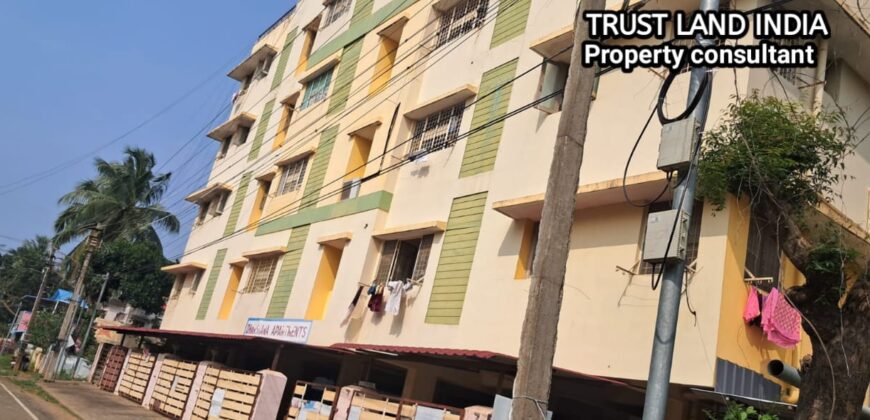 MC ROAD NEARB Y NADARAJAR COLONY HOUSE FOR SALE!