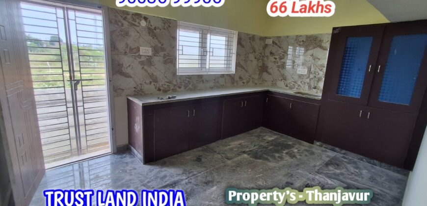 NORTH-FACING HOUSE FOR SALE @ MC ROAD!
