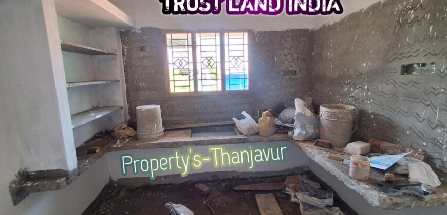 Srinivasapuram (Reddipalayam Road) Near house for sale!