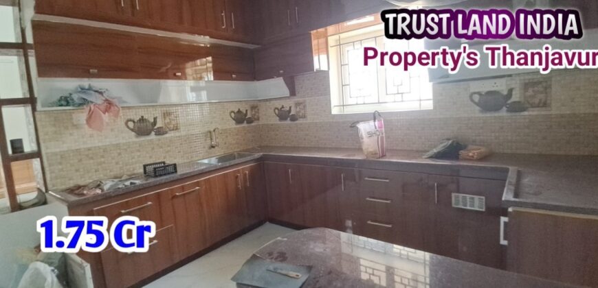 Medical college road near house for sale!