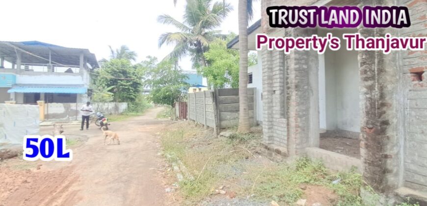 KARANTHAI NEAR HOUSE FOR SALE!