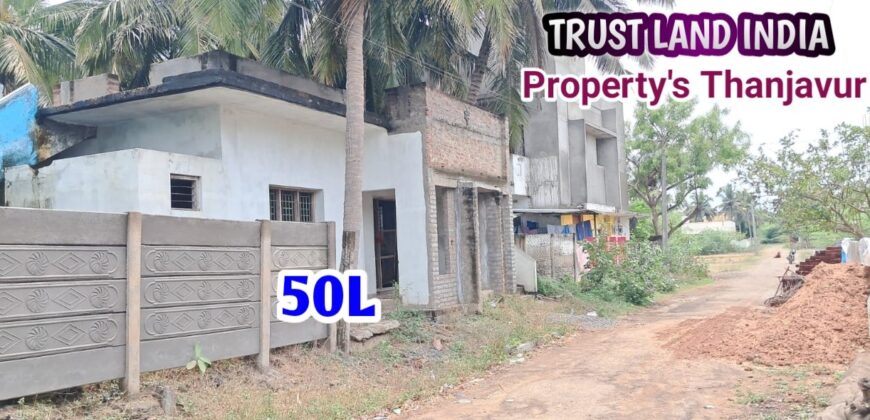 KARANTHAI NEAR HOUSE FOR SALE!