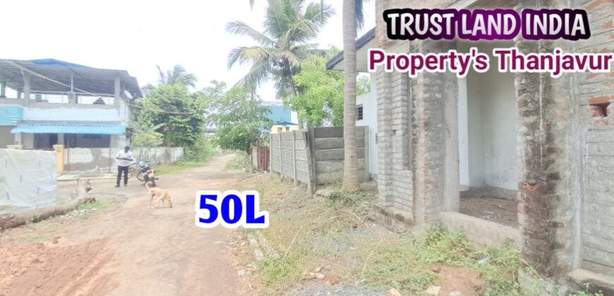 KARANTHAI NEAR HOUSE FOR SALE!