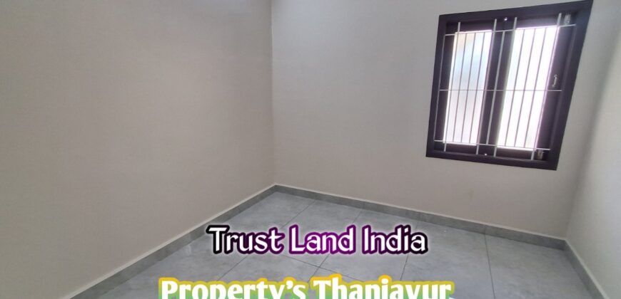 MADHAKOTTAI ROAD NEARBY HOUSE FOR SALE!