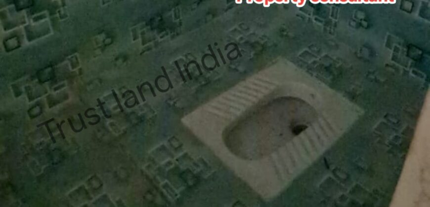 MC ROAD NEARBY HOUSE FOR SALE!
