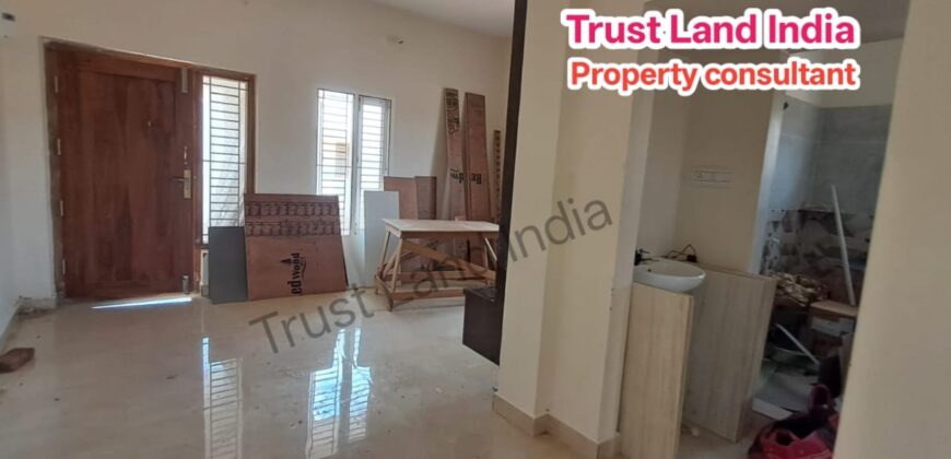 MADHAKKOTTAI NEARBY HOUSE FOR SALE!